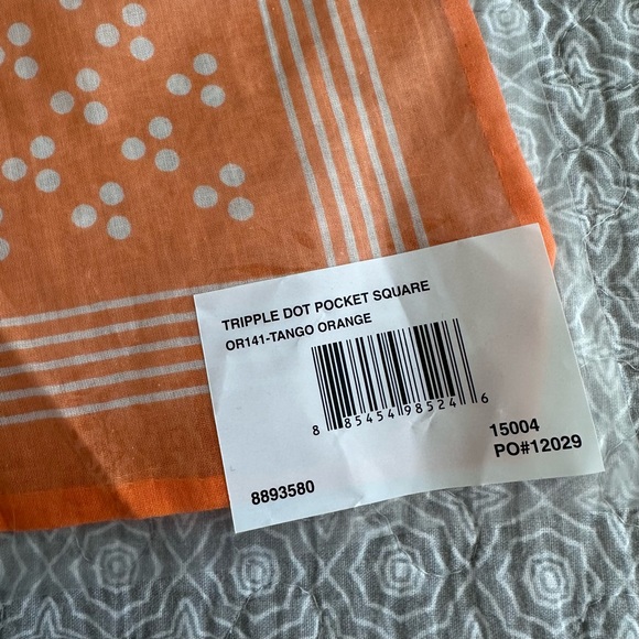 NEW! Bonobos Tripple Dot Pocket Square in Tango Orange 100% Cotton - Picture 3 of 6